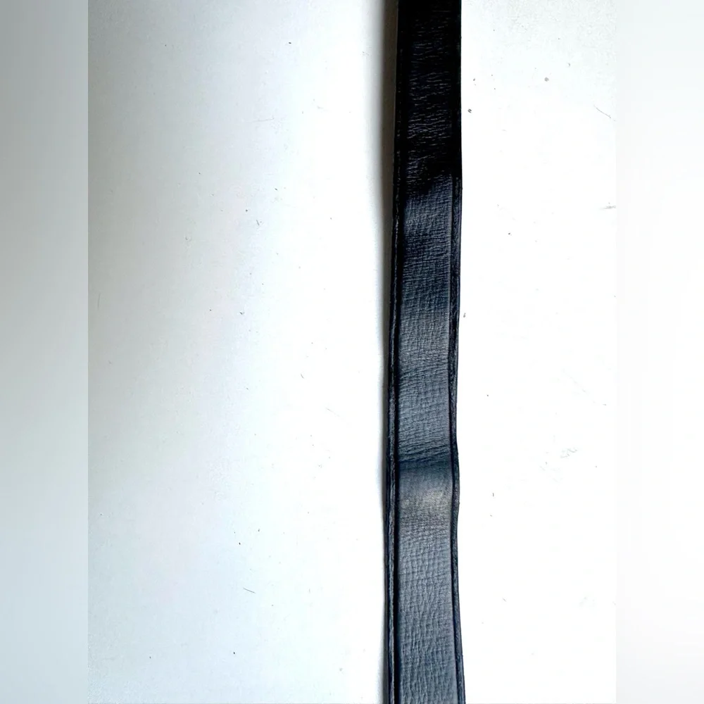 Gucci Black Leather Belt with Monochrome Hardware, damage